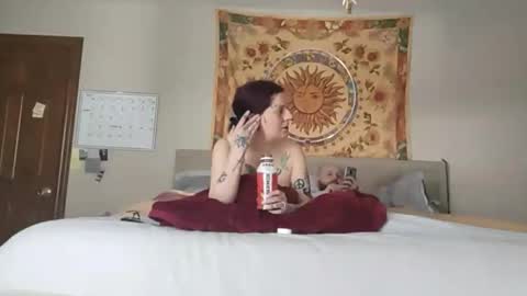 sexxxyredd313 online show from 6, 4, 2026