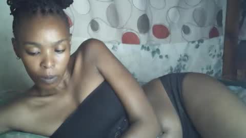 sexxy_curvy23 online show from 25, 3, 2026