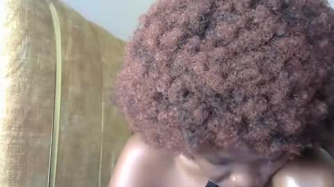 Snapshot of sexxy_goddes chatting on 25, 3, 2026 skylar online show from 25, 3, 2026