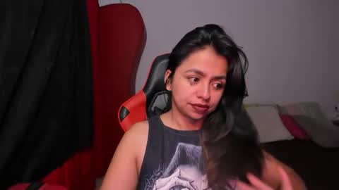 Snapshot of sexxyhot23 chatting on 18, 3, 2026 LINDA online show from 18, 3, 2026