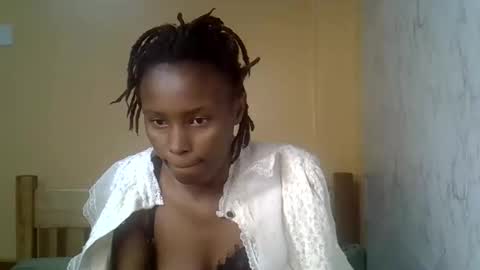 Snapshot of sexxyjey_ chatting on 22, 10, 2025 sexxyjey_ online show from 22, 10, 2025