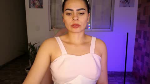 Snapshot of sexxylady__ chatting on 17, 2, 2025 Angie online show from 17, 2, 2025