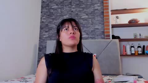 Snapshot of sexxyy_couple_ chatting on 13, 5, 2026 Sexxy-Couple online show from 13, 5, 2026