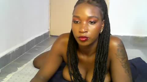 Snapshot of sexy_africana05 chatting on 12, 7, 2026 sexy_africana05 online show from 12, 7, 2026