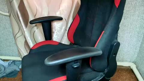 Snapshot of sexy_as_fuck_ chatting on 28, 10, 2025 Jessica Face only in pvt or in snapchat Dont ask more.... online show from 28, 10, 2025