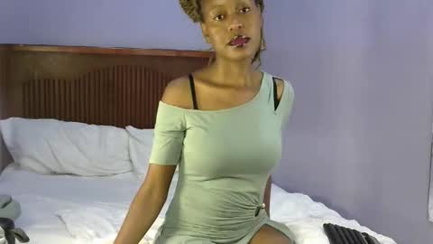 Snapshot of sexy_b7 chatting on 8, 2, 2026 kiki online show from 8, 2, 2026