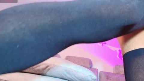 Snapshot of sexy_bellaa chatting on 8, 4, 2026 sexy_bellaa online show from 8, 4, 2026