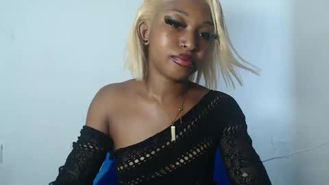 sexy_bluey247 online show from 23, 4, 2026