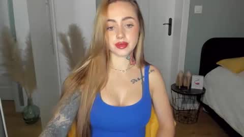 Snapshot of sexy_coralie chatting on 31, 3, 2026 C o r a l i e online show from 31, 3, 2026
