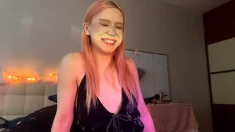 Snapshot of sexy_cute18 chatting on 6, 7, 2026 Eva online show from 6, 7, 2026