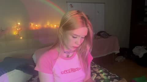 Snapshot of sexy_cute18 chatting on 26, 7, 2026 Eva online show from 26, 7, 2026