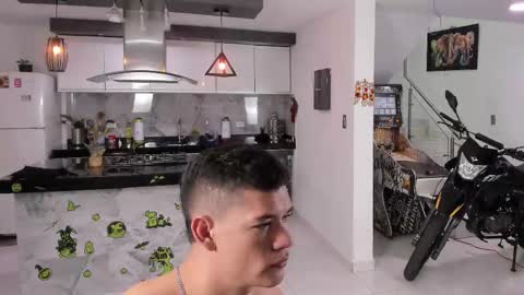 Snapshot of sexy_hot_friends_ chatting on 5, 10, 2025 WENDY MAX AND VICKY online show from 5, 10, 2025