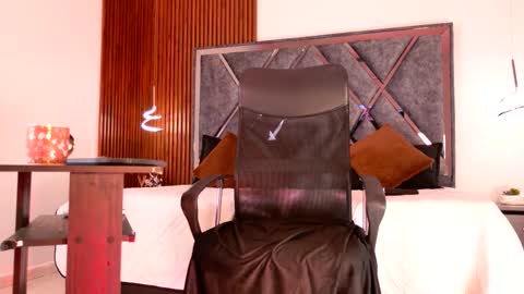 Snapshot of sexy_hot_milf_ chatting on 17, 2, 2026 Dafne online show from 17, 2, 2026