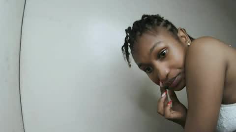Snapshot of sexy_joyline chatting on 18, 6, 2026 joy online show from 18, 6, 2026