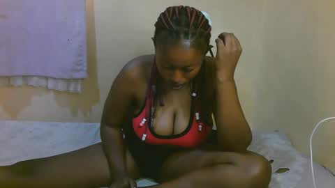 Snapshot of sexy_latasha chatting on 18, 4, 2026 sexy_latasha online show from 18, 4, 2026