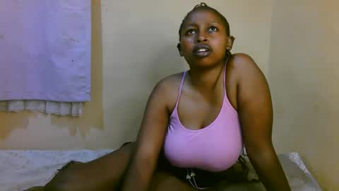 Snapshot of sexy_latasha chatting on 11, 5, 2026 sexy_latasha online show from 11, 5, 2026