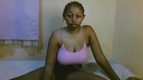 Snapshot of sexy_latasha chatting on 17, 5, 2026 sexy_latasha online show from 17, 5, 2026