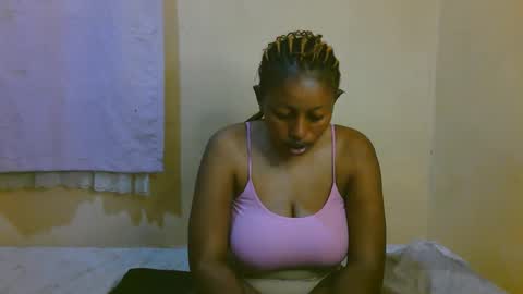 Snapshot of sexy_latasha chatting on 21, 5, 2026 sexy_latasha online show from 21, 5, 2026