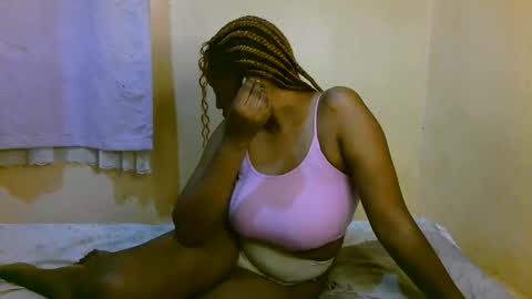 Snapshot of sexy_latasha chatting on 24, 5, 2026 sexy_latasha online show from 24, 5, 2026