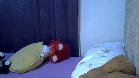 Snapshot of sexy_leila3 chatting on 7, 6, 2026 kayla online show from 7, 6, 2026