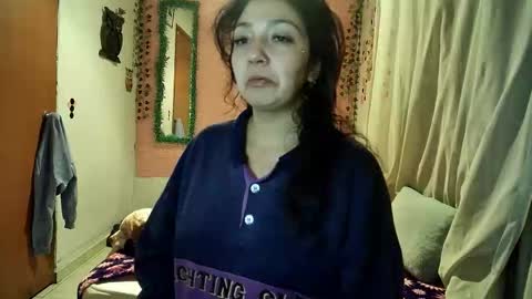 sexy lolas online show from 22, 11, 2025