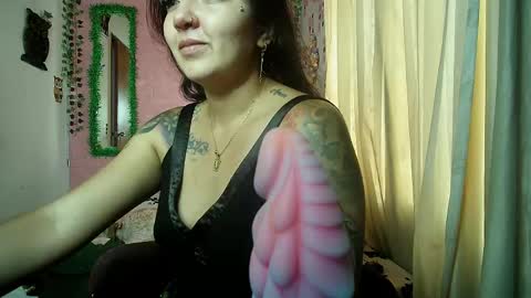 sexy lolas online show from 1, 3, 2026