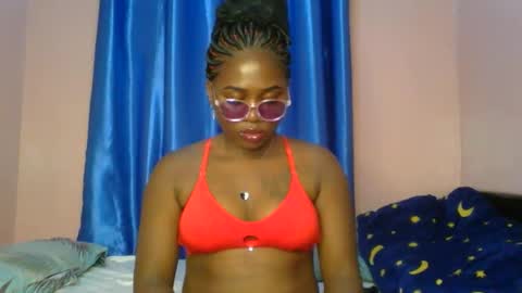 Snapshot of sexy_lunar chatting on 13, 3, 2026 lunar online show from 13, 3, 2026