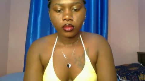 Snapshot of sexy_lunar chatting on 24, 3, 2026 lunar online show from 24, 3, 2026