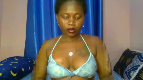 Snapshot of sexy_lunar chatting on 7, 4, 2026 lunar online show from 7, 4, 2026