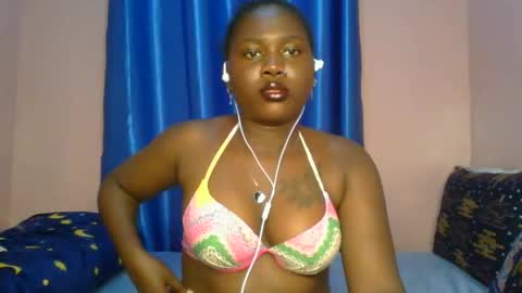 Snapshot of sexy_lunar chatting on 9, 4, 2026 lunar online show from 9, 4, 2026