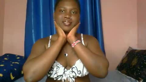 Snapshot of sexy_lunar chatting on 12, 4, 2026 lunar online show from 12, 4, 2026