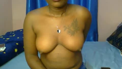 Snapshot of sexy_lunar chatting on 14, 4, 2026 lunar online show from 14, 4, 2026