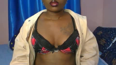 Snapshot of sexy_lunar chatting on 16, 4, 2026 lunar online show from 16, 4, 2026