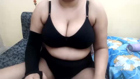 Snapshot of sexy_mandakini chatting on 12, 4, 2026 sexy_mandakini online show from 12, 4, 2026