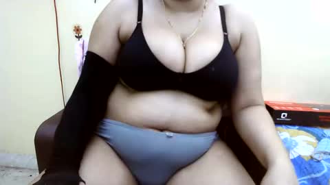 Snapshot of sexy_mandakini chatting on 30, 4, 2026 sexy_mandakini online show from 30, 4, 2026