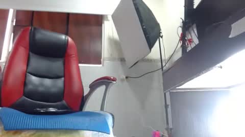 MARIPOSA online show from 3, 10, 2025