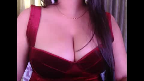 Snapshot of sexy_myra18 chatting on 13, 4, 2026 myra online show from 13, 4, 2026