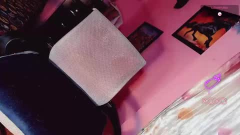 Snapshot of sexy_mysterious_dirty_girl chatting on 15, 11, 2025 queen online show from 15, 11, 2025