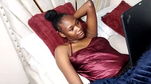 Snapshot of sexy_nyla chatting on 18, 4, 2026 Nyla online show from 18, 4, 2026