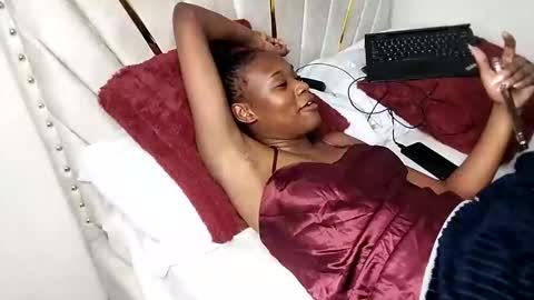 Snapshot of sexy_nyla chatting on 18, 4, 2026 Nyla online show from 18, 4, 2026