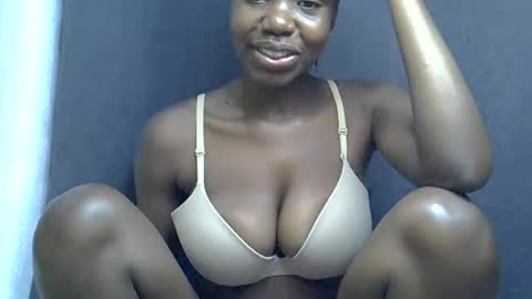 Snapshot of sexy_peach4 chatting on 2, 7, 2026 sexy_peach4 online show from 2, 7, 2026