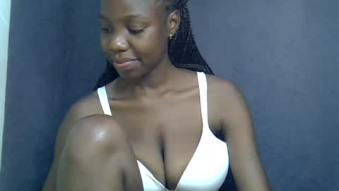Snapshot of sexy_peach4 chatting on 13, 7, 2026 sexy_peach4 online show from 13, 7, 2026