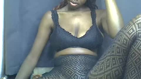 Snapshot of sexy_peach4 chatting on 18, 7, 2026 sexy_peach4 online show from 18, 7, 2026