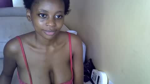 Snapshot of sexy_short chatting on 24, 4, 2026 Janet online show from 24, 4, 2026