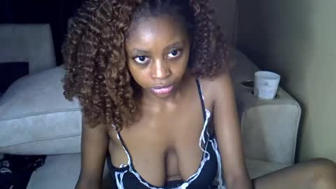Snapshot of sexy_short chatting on 23, 6, 2026 Janet online show from 23, 6, 2026