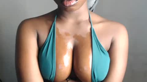 naomi online show from 26, 10, 2025