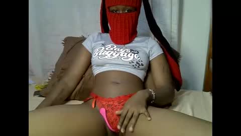 Snapshot of sexy_siren_ chatting on 26, 4, 2026 Valentine online show from 26, 4, 2026