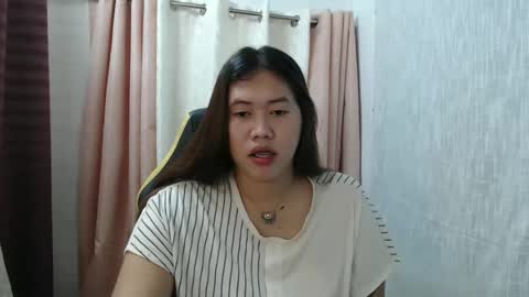 Snapshot of sexy_sofie02 chatting on 23, 4, 2026 SOFIE The woman who lives in the province online show from 23, 4, 2026