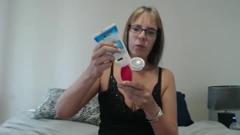 Nastassia... but you can call me Stassi for short. online show from 29, 11, 2025