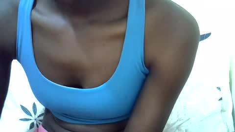 Snapshot of sexy_tania1 chatting on 2, 7, 2026 sexy_tania1 online show from 2, 7, 2026